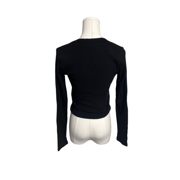 Reformation Cropped Top Womens S Black Long Sleeve Henley Ribbed Scoop Neck - Picture 3 of 9